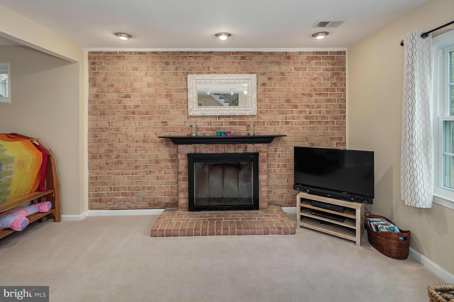 2421 Pony Lane Reston, VA 20191 - Photo 18 of 29 Basement