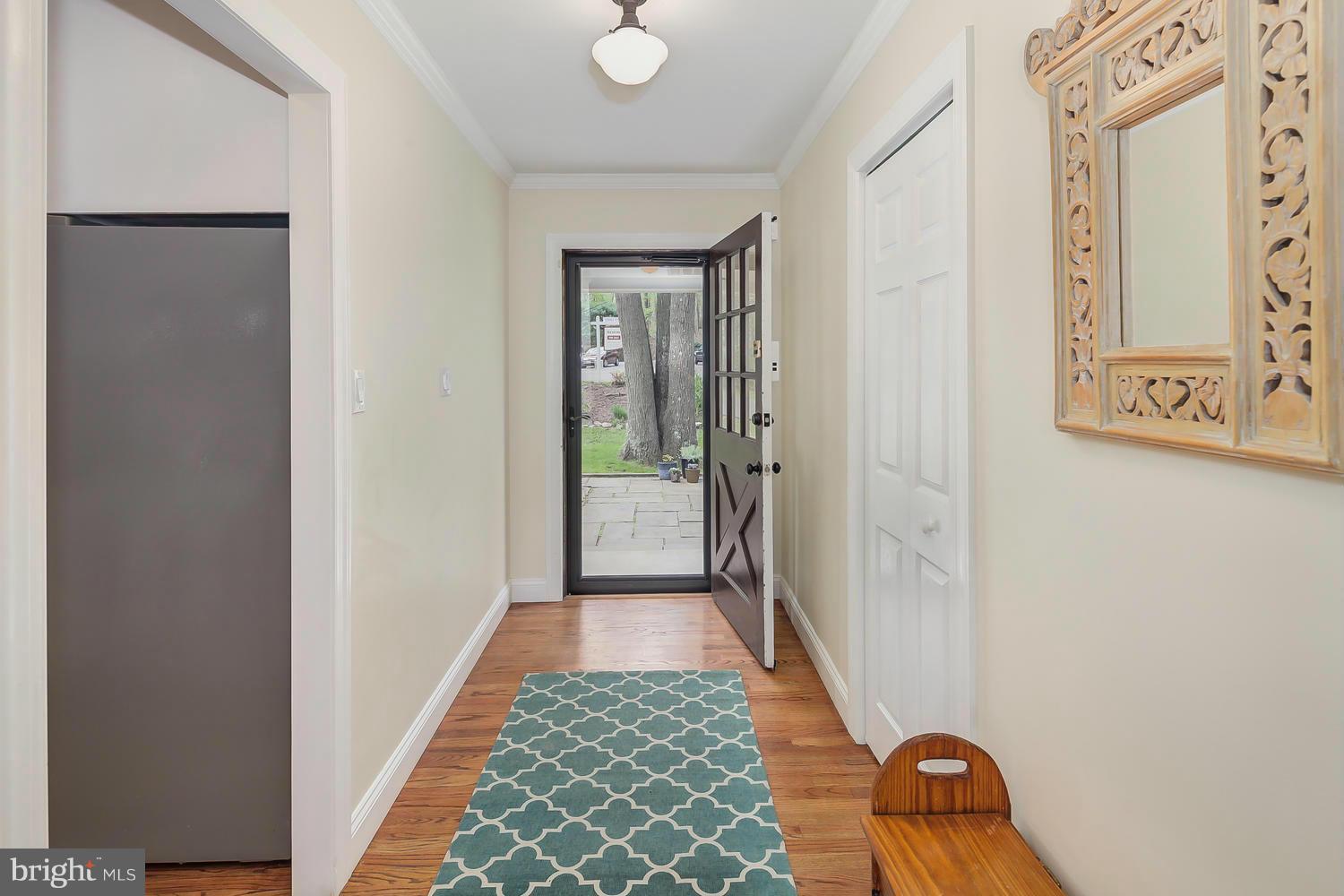 2421 Pony Lane Reston, VA 20191 - Photo 3 of 29 Interior (General)