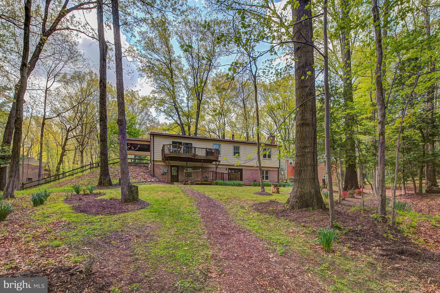 2421 Pony Lane Reston, VA 20191 - Photo 26 of 29 Exterior (Rear)