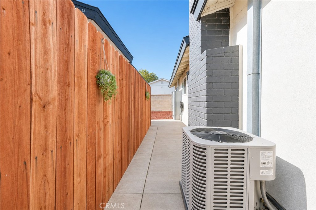 11307 Jane Way Stanton, CA 90680 - Photo 22 of 50
