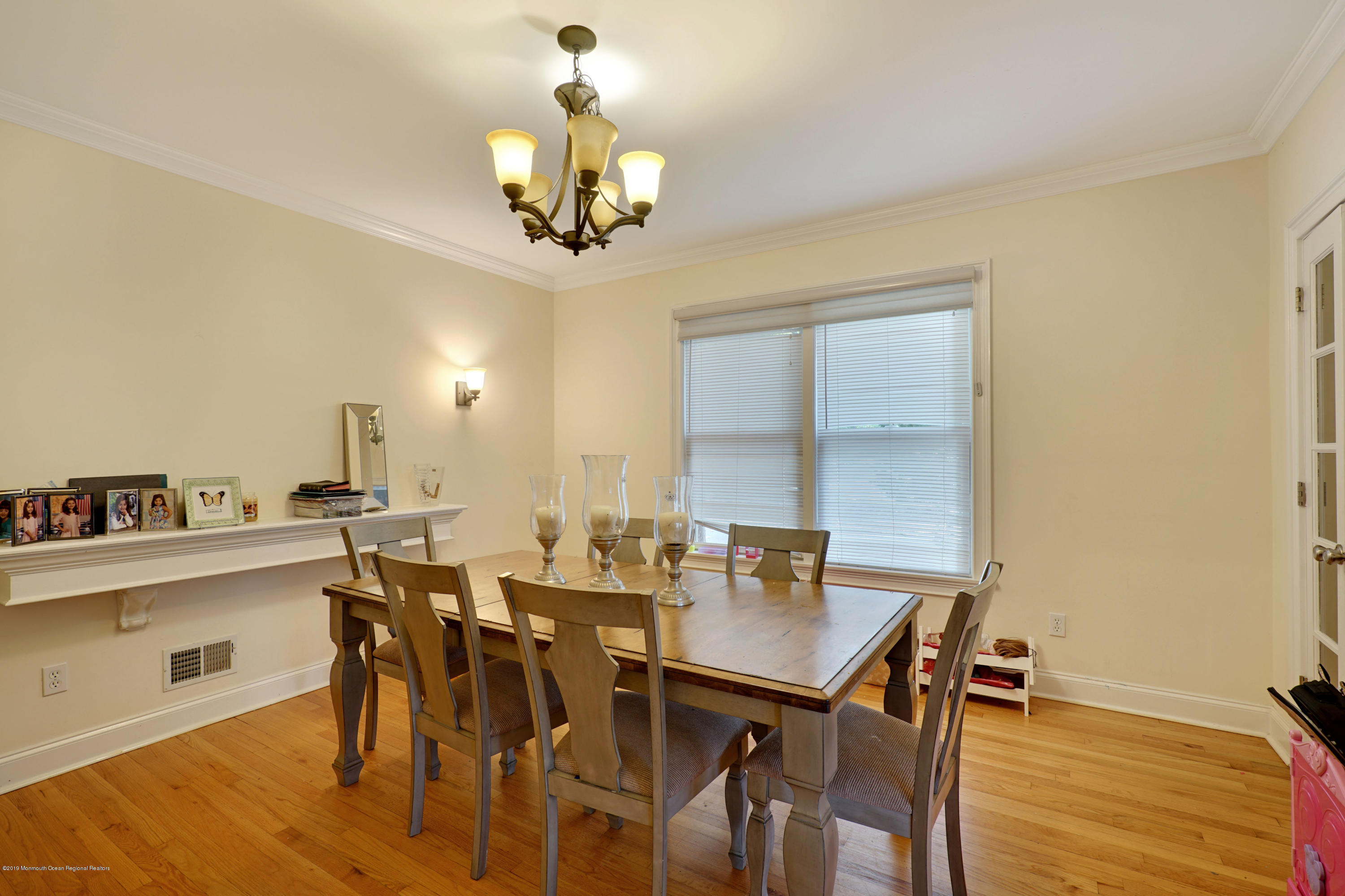323 Wells Avenue Oakhurst, NJ 07755 - Photo 15 of 57 020_dsc07390-dsc07394
