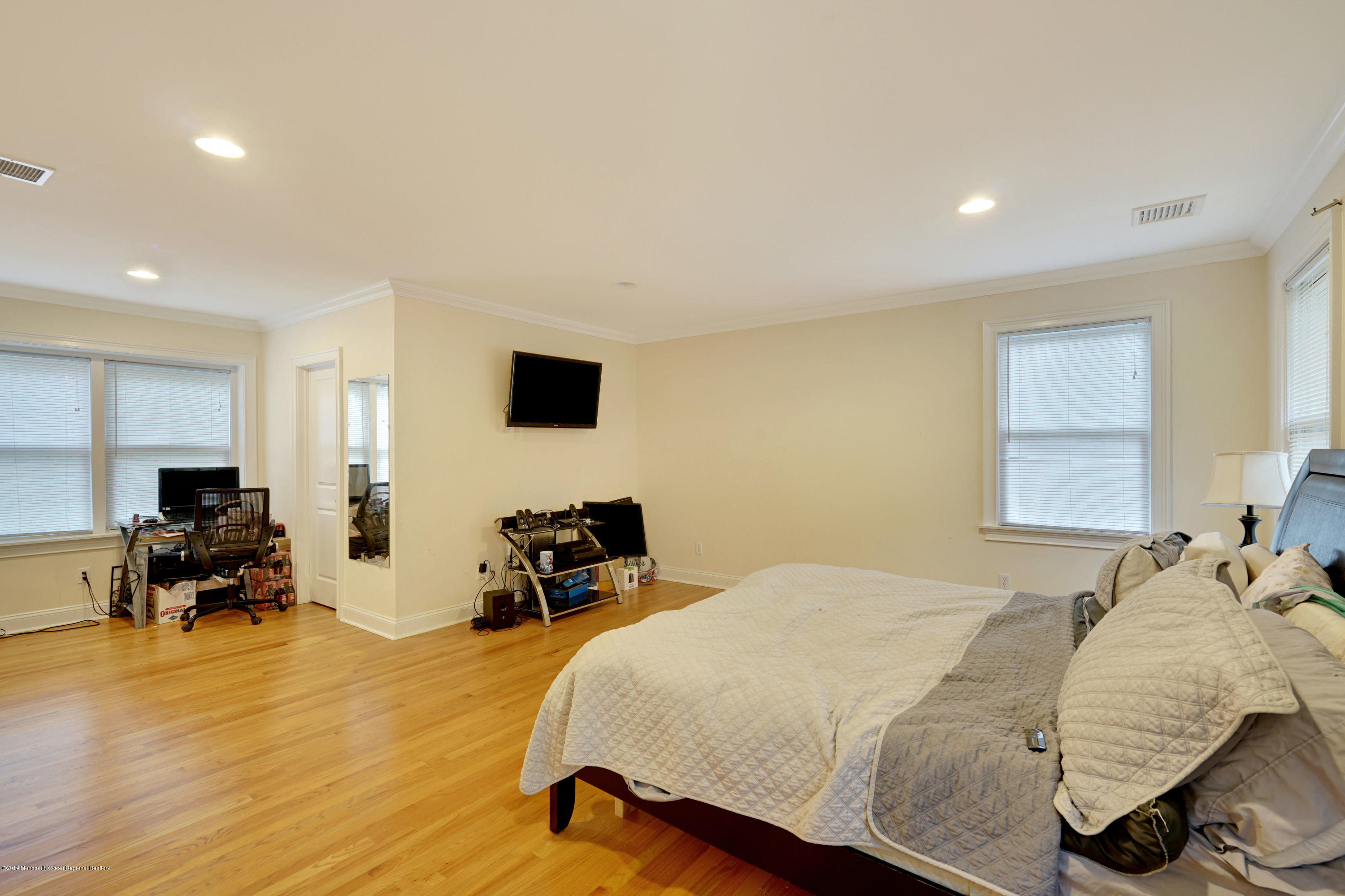 323 Wells Avenue Oakhurst, NJ 07755 - Photo 37 of 57 042_dsc07500-dsc07504