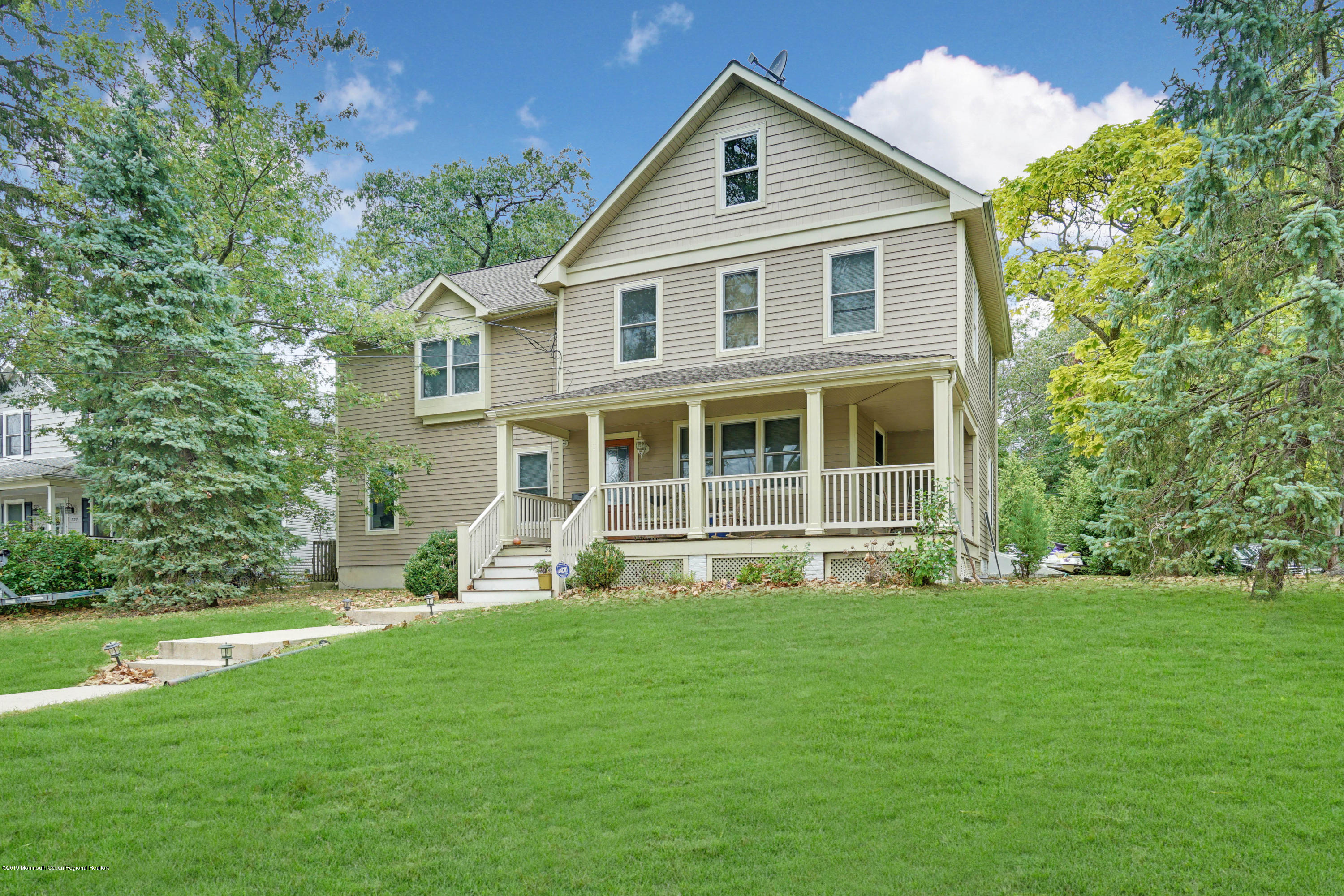 323 Wells Avenue Oakhurst, NJ 07755 - Photo 5 of 57 006_dsc07635-dsc07639_1b