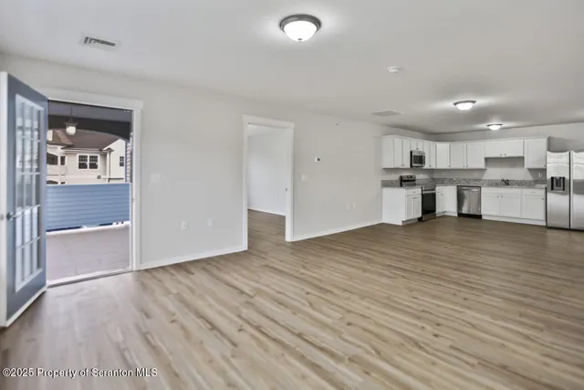 $2,500 | 175 Bianca Way, Old Forge, PA 18518