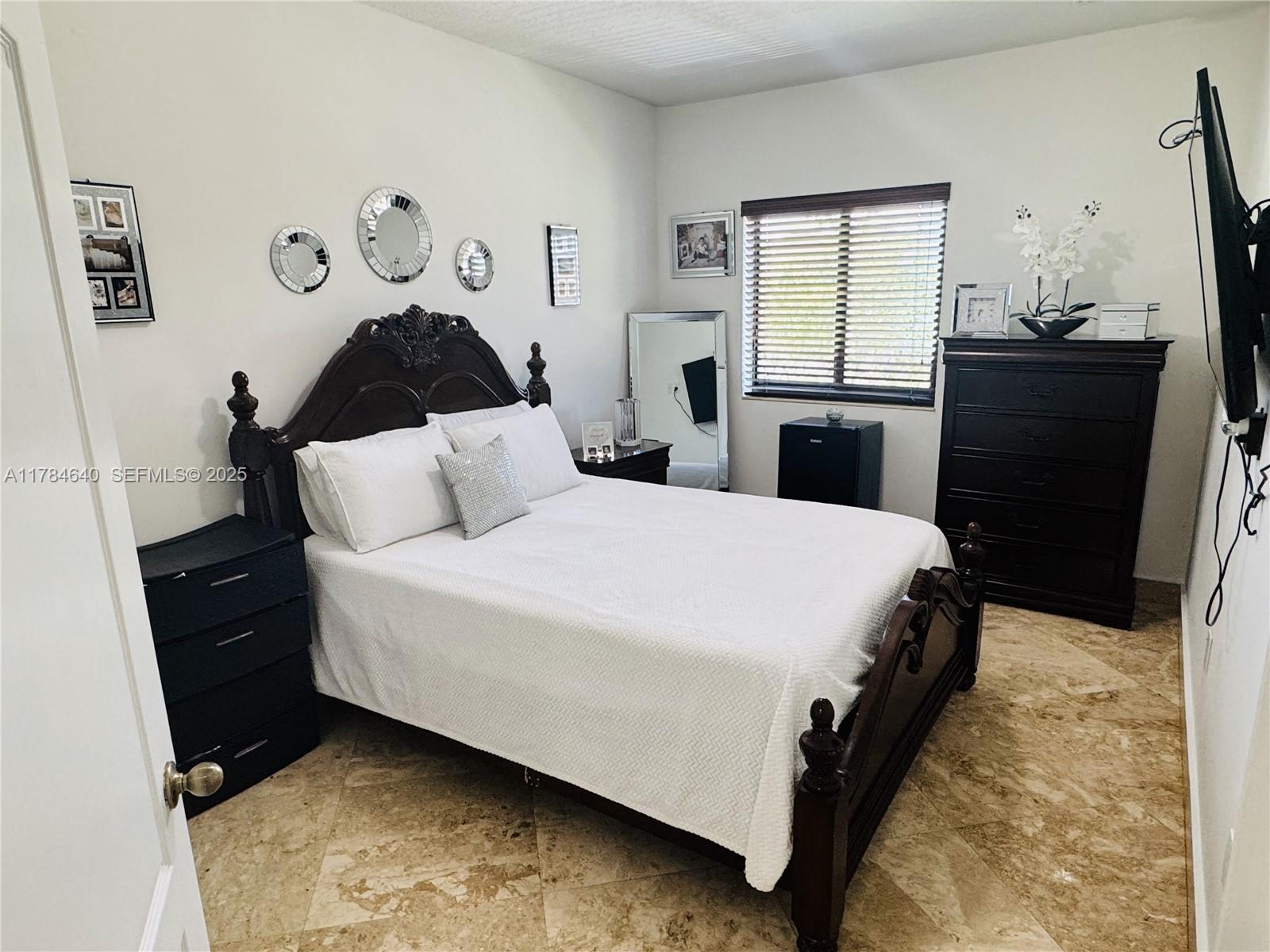 15641 Southwest 8th Lane Miami, FL 33194 - Photo 24 of 32