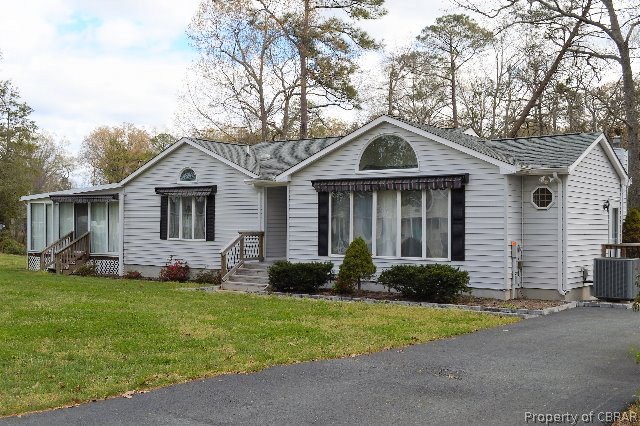 48 Galahad Court Reedville, VA 22539 - Photo 1 of 36