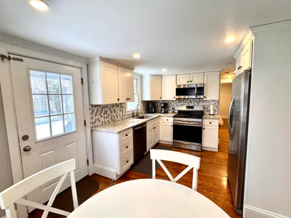 $459,900 | 73 Kings Way, Hyannis, MA 02601