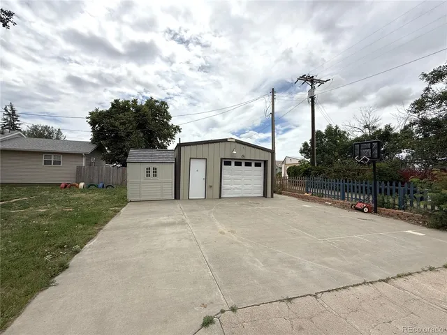 a view of a storage & utility room