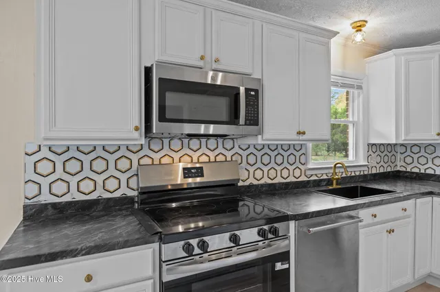 $199,900 | 2581 Pocosin Road, Ayden, NC 28513