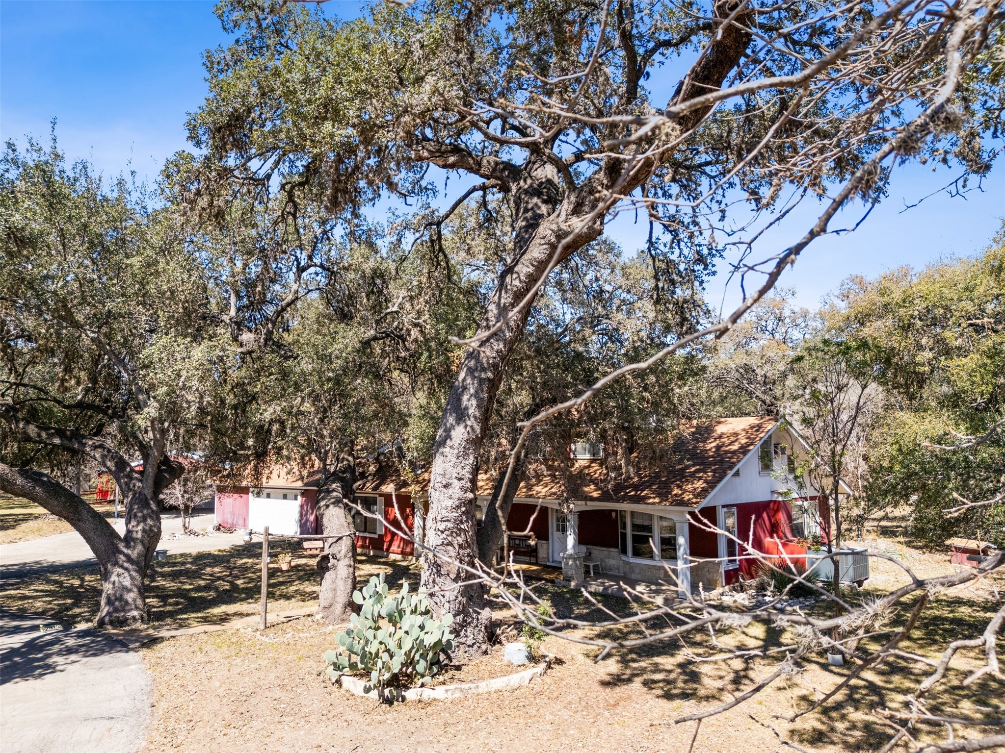 1473 County Road 411 Uvalde, TX 78801 - Photo 7 of 50