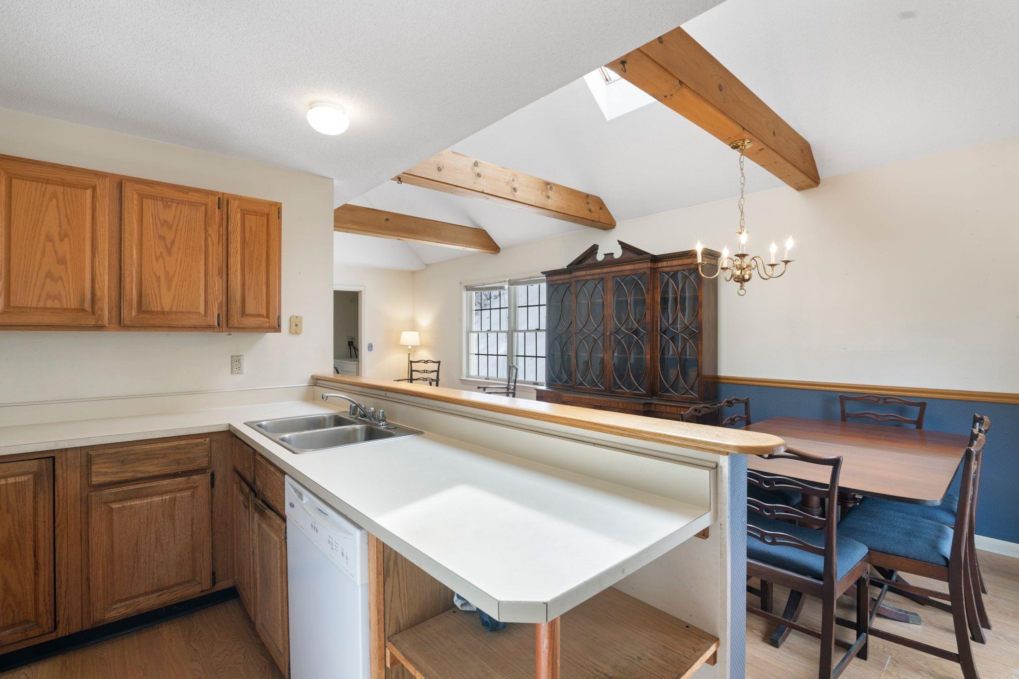 71 Whetstone Drive Brattleboro, VT 05301 - Photo 3 of 25