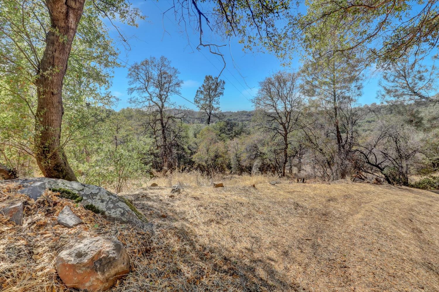 12920 Woodlake Road Grass Valley, CA 95949 - Photo 17 of 99