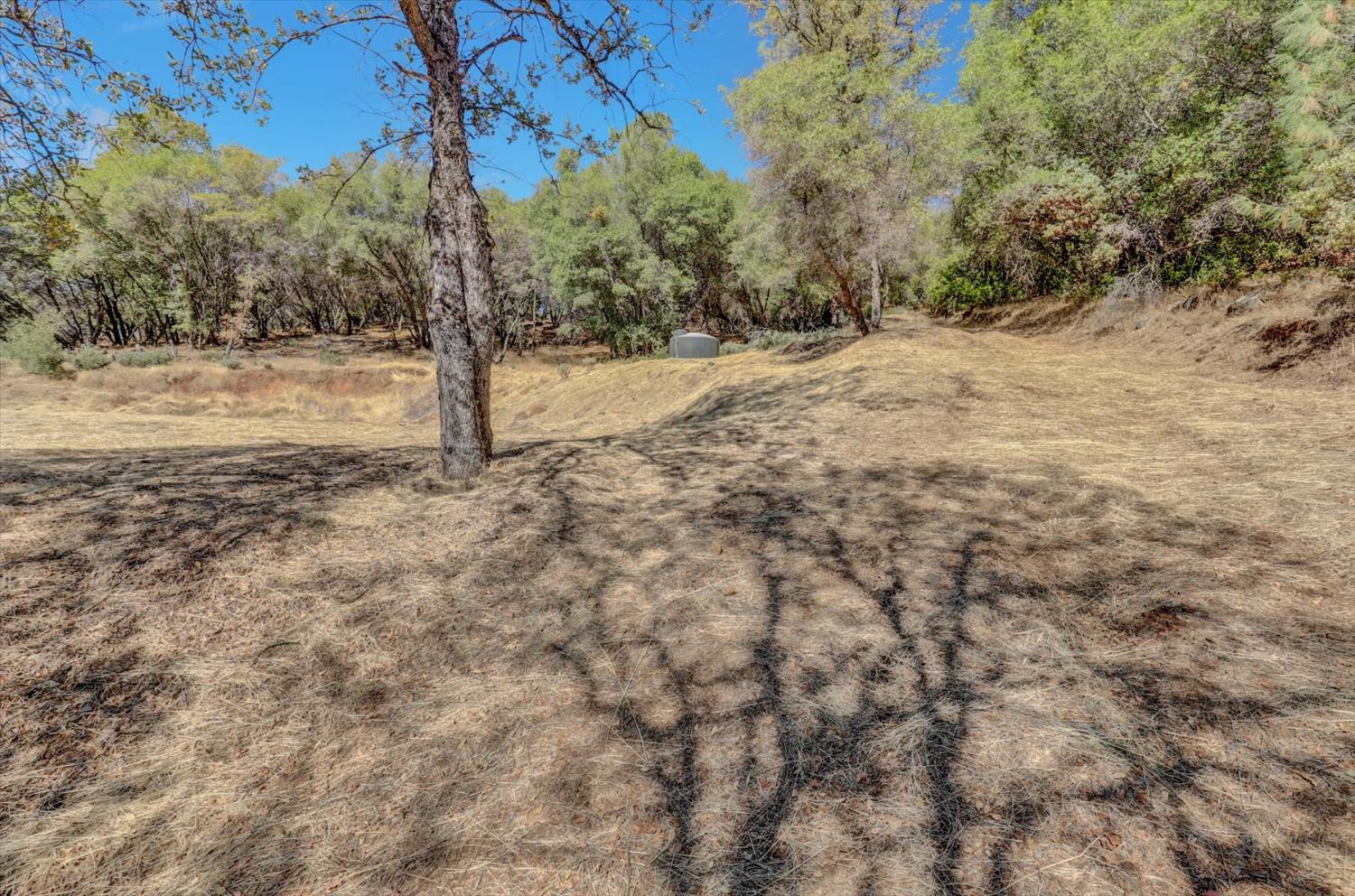 12920 Woodlake Road Grass Valley, CA 95949 - Photo 19 of 99