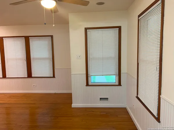 $1,450 | 309 Aero Avenue, Schertz, TX 78154