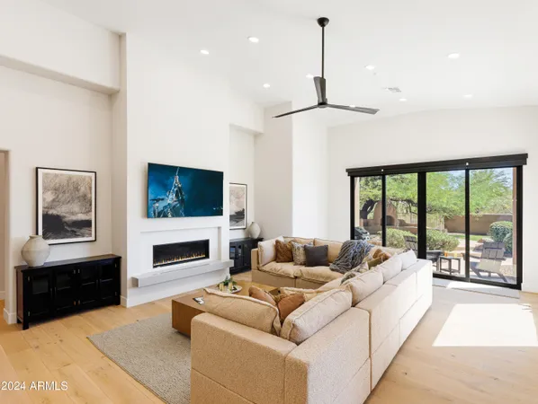 $13,495 | 12077 East Laurel Lane, Scottsdale, AZ 85259