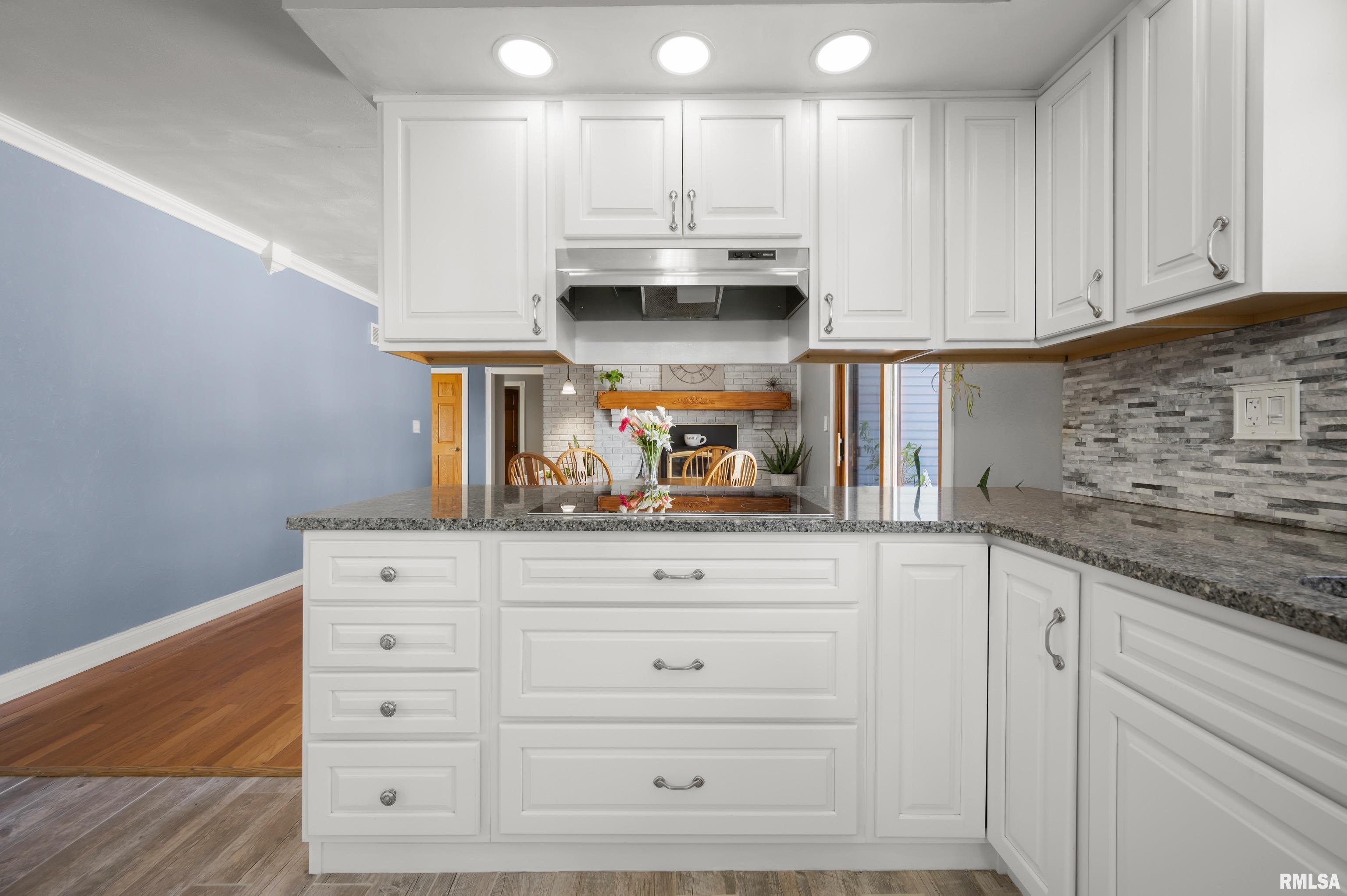 348 Circle Shore Drive Washington, IL 61571 - Photo 16 of 54