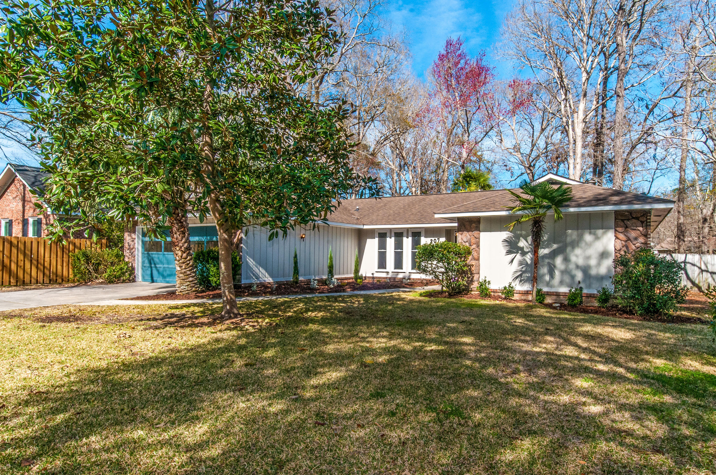 207 Turtle Cove Road Summerville, SC 29485 - Photo 3 of 41 01. 207 Turtle Cove Rd Summerville SC 29