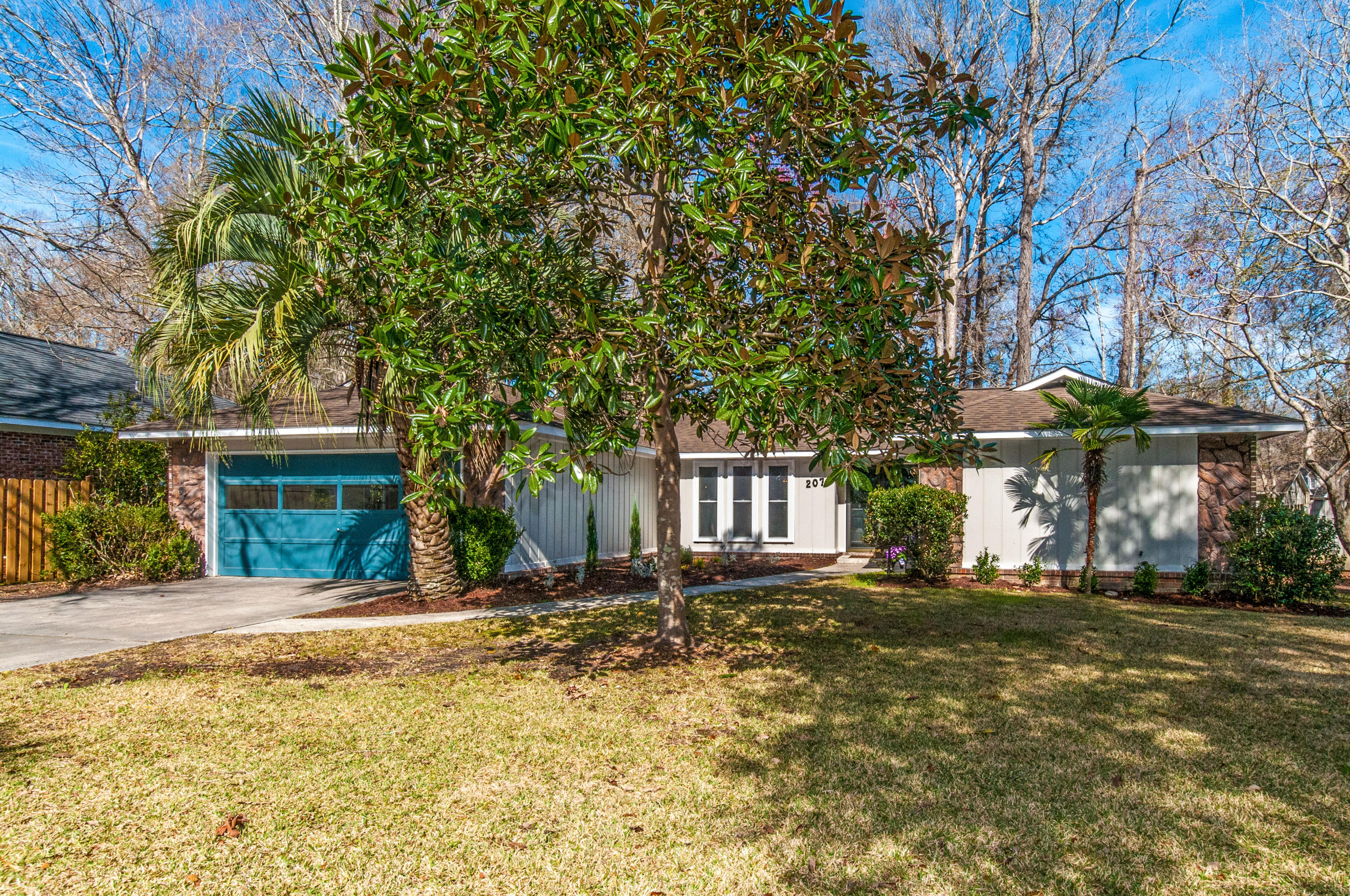 207 Turtle Cove Road Summerville, SC 29485 - Photo 4 of 41 02. 207 Turtle Cove Rd Summerville SC 29