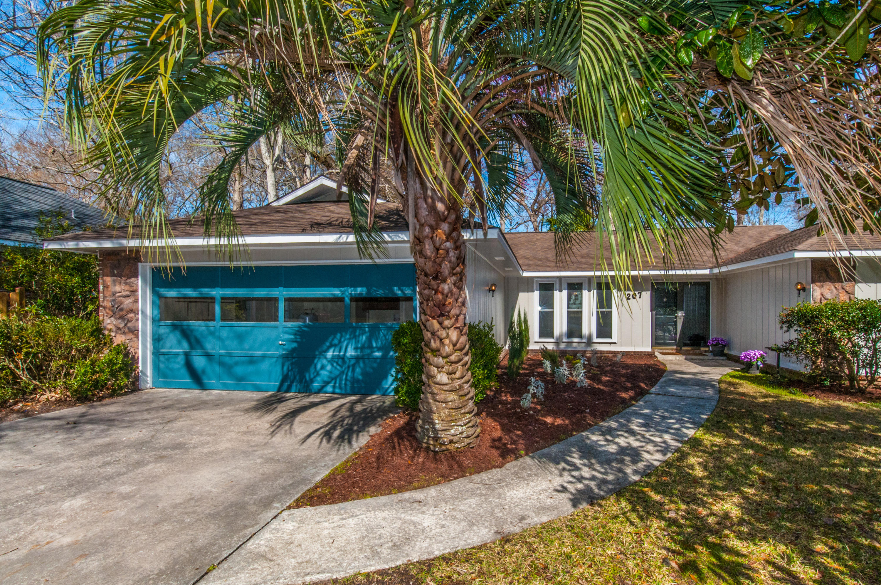 207 Turtle Cove Road Summerville, SC 29485 - Photo 6 of 41 04. 207 Turtle Cove Rd Summerville SC 29