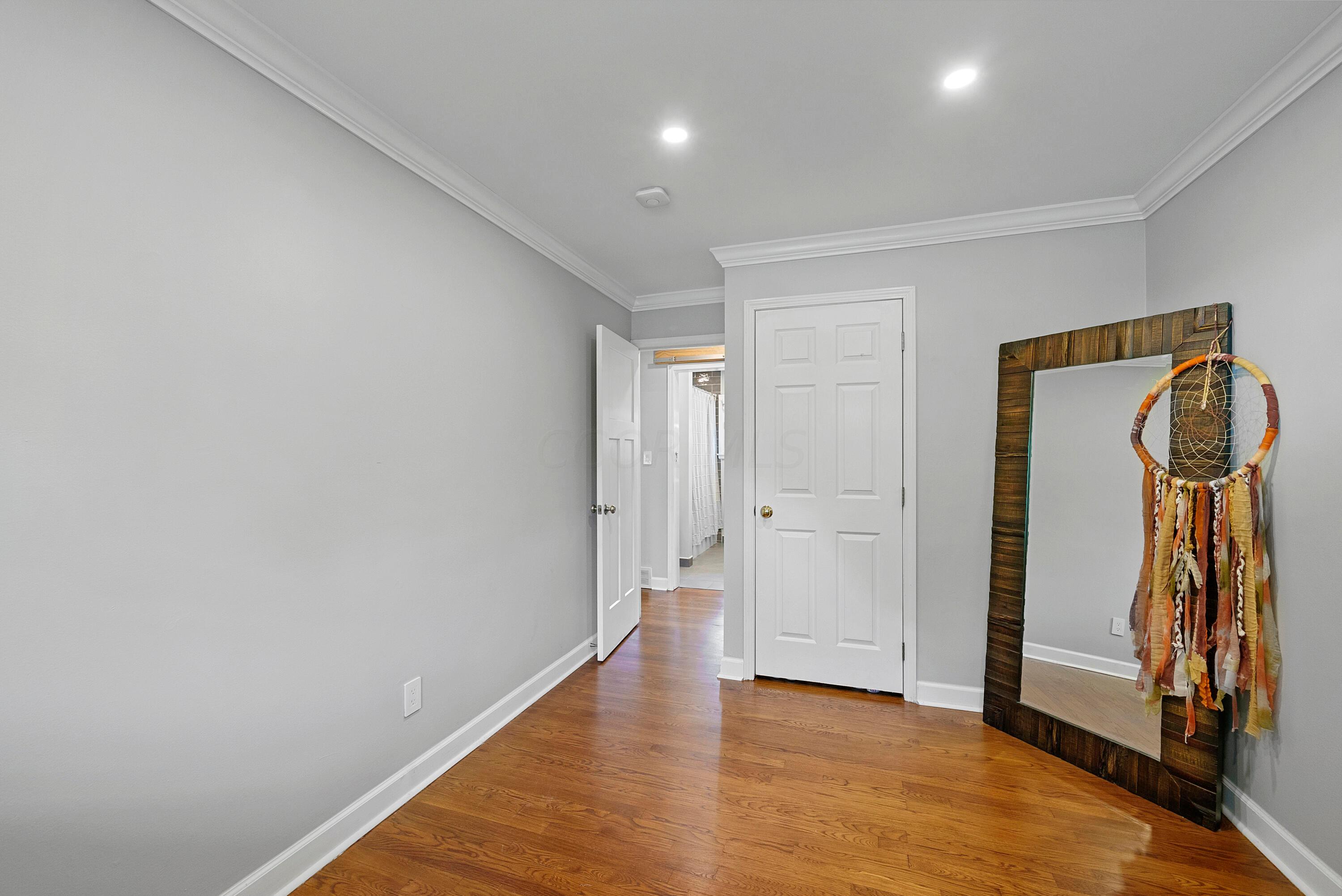 2731 Cranford Road Columbus, OH 43221 - Photo 26 of 41 Second Bedroom