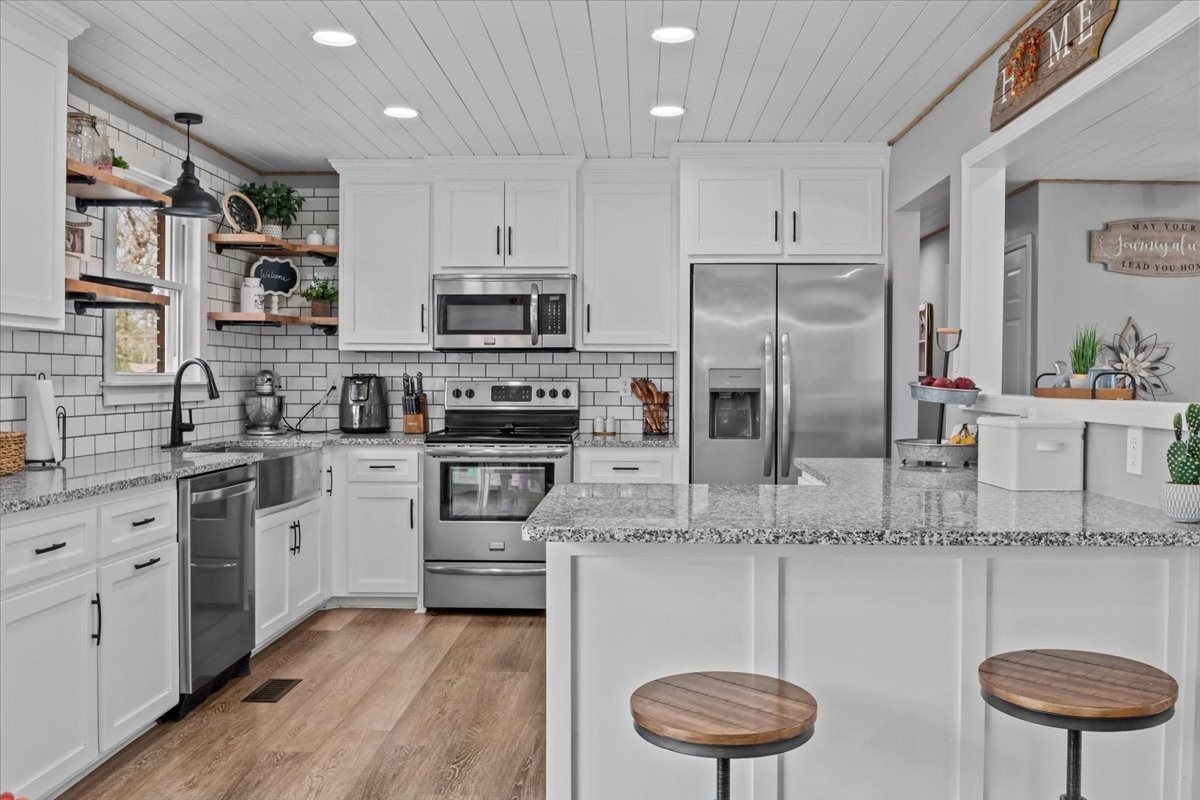 105 Clearwater Drive Tennessee Ridge, TN 37178 - Photo 18 of 67