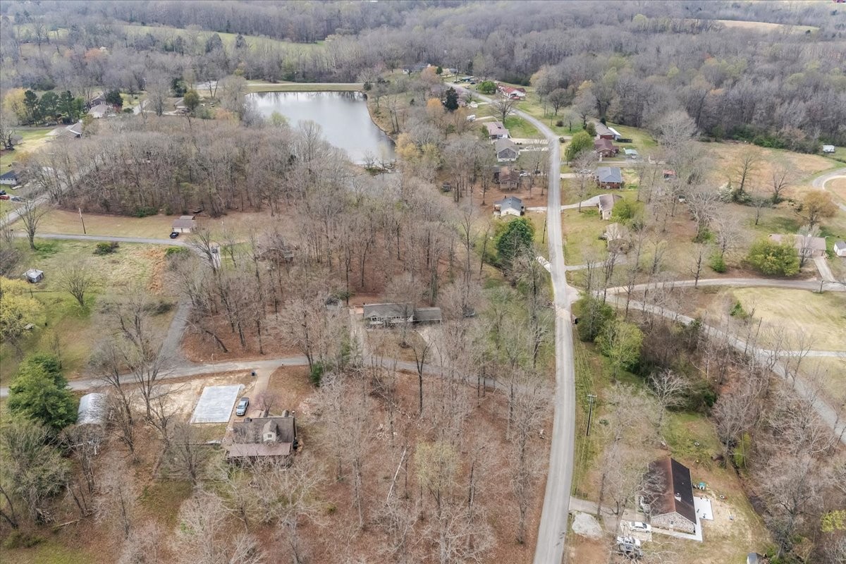 105 Clearwater Drive Tennessee Ridge, TN 37178 - Photo 2 of 67