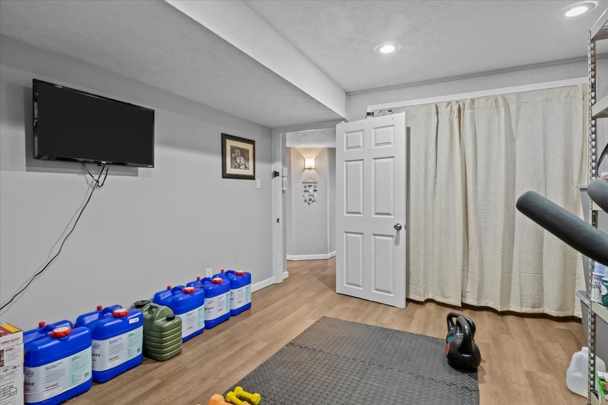 105 Clearwater Drive Tennessee Ridge, TN 37178 - Photo 32 of 67