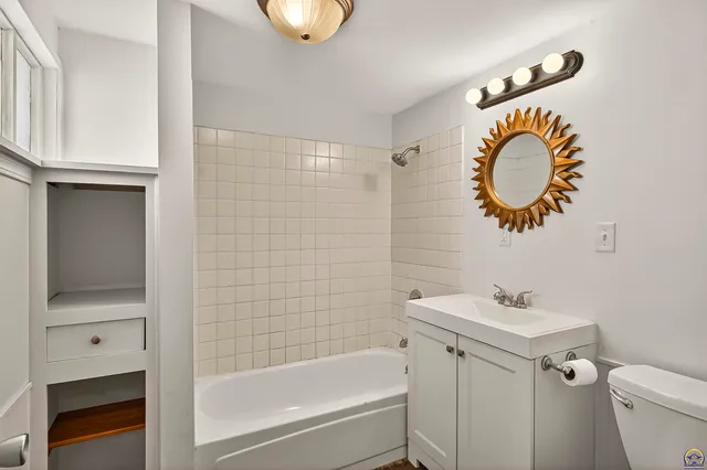 $139,650 | 306 Southwest Clay Street, Topeka, KS 66606