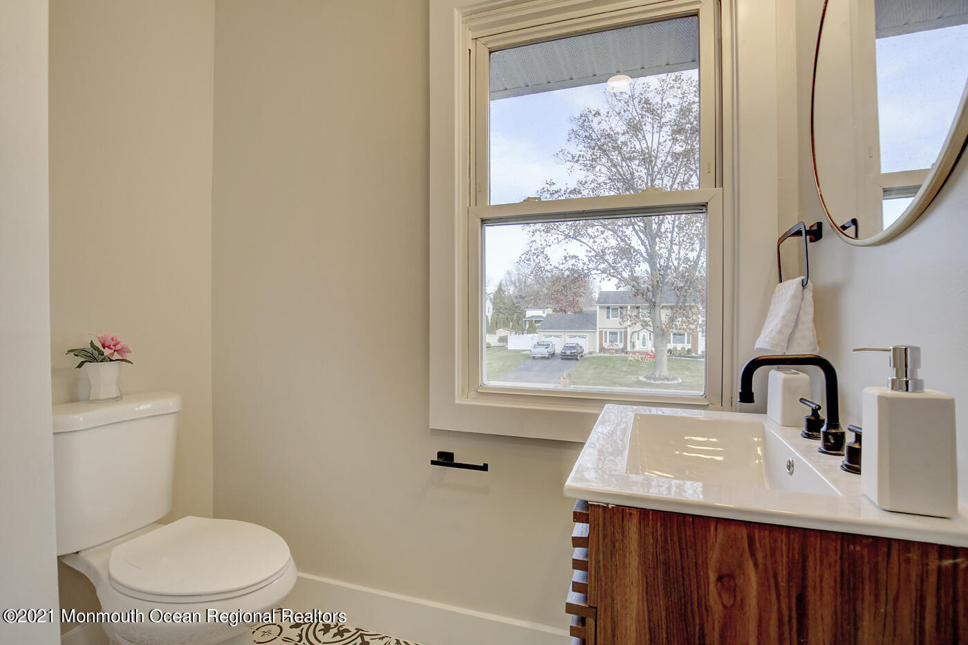 8 Sandybrook Road Manalapan, NJ 07726 - Photo 23 of 34 26 - Master Bathroom