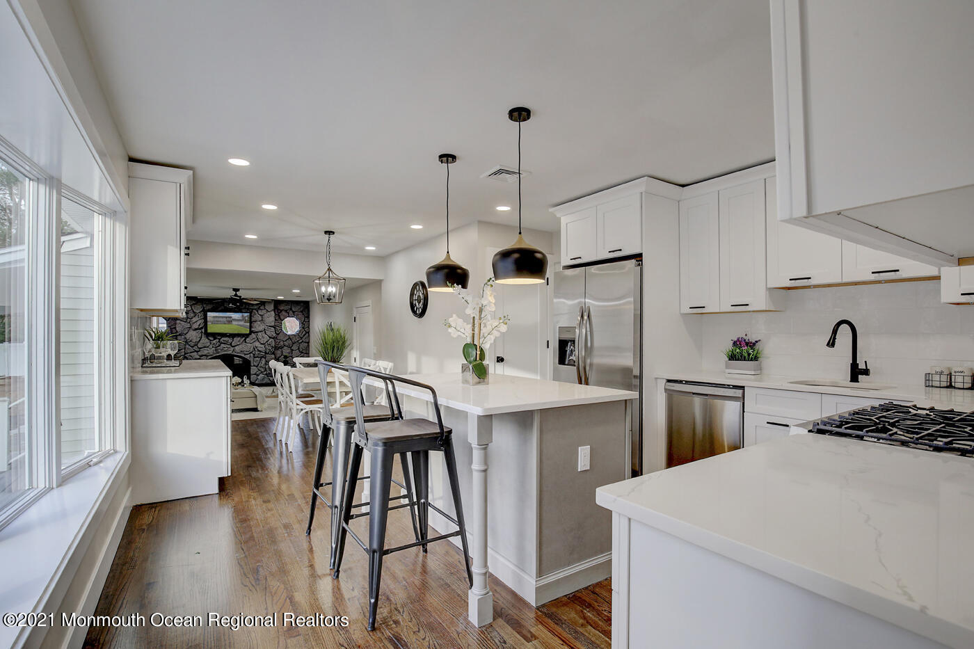 8 Sandybrook Road Manalapan, NJ 07726 - Photo 9 of 34 12 - Kitchen