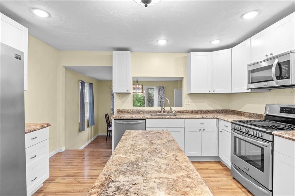 2051 Renton Road Pittsburgh, PA 15239 - Photo 13 of 25 Gallery Image 13