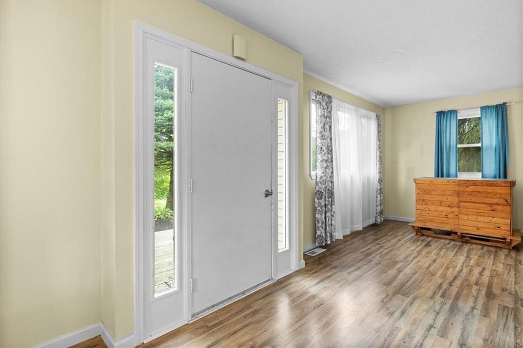 2051 Renton Road Pittsburgh, PA 15239 - Photo 20 of 25 Gallery Image 20