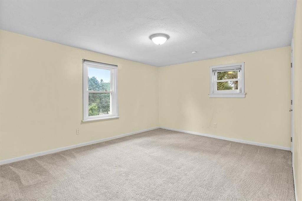 2051 Renton Road Pittsburgh, PA 15239 - Photo 5 of 25 Gallery Image 5
