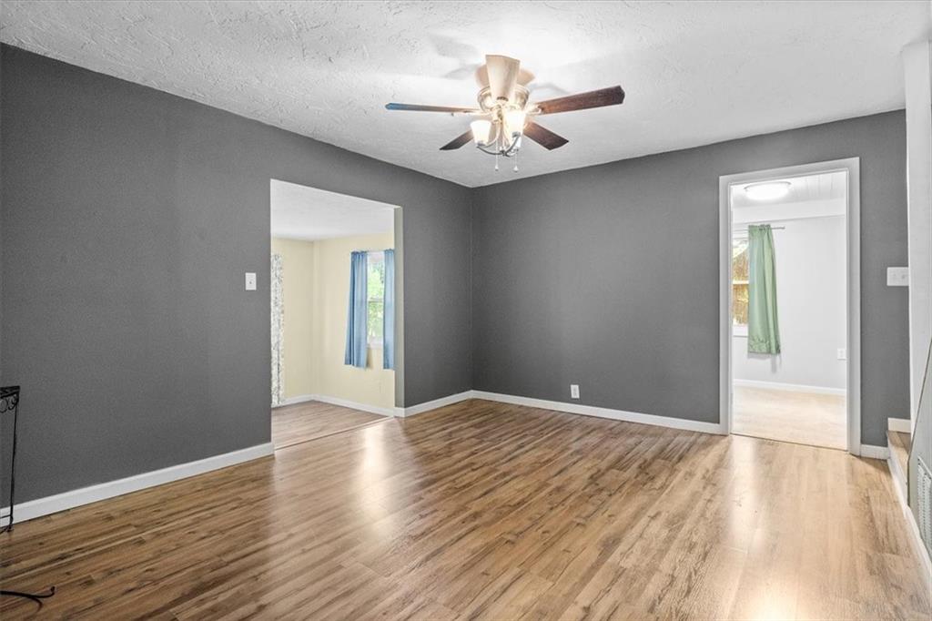 2051 Renton Road Pittsburgh, PA 15239 - Photo 8 of 25 Gallery Image 8