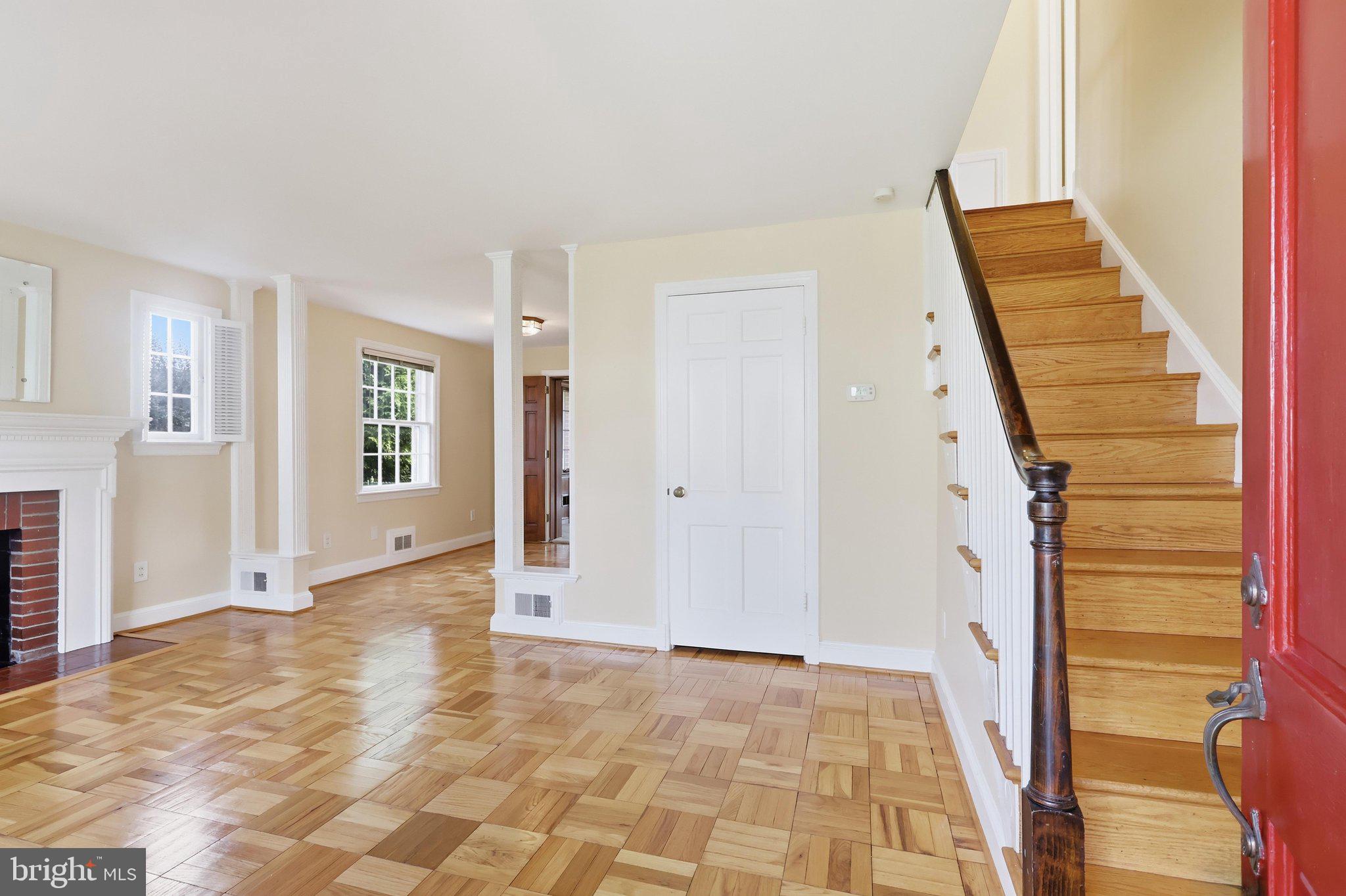 2803 Cameron Mills Road Alexandria, VA 22302 - Photo 3 of 31 Gallery Image 3