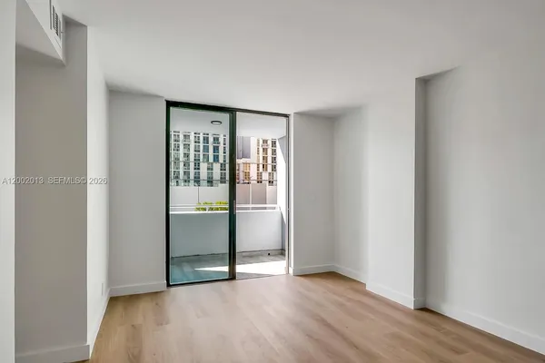 $2,600 | 501 Southwest 1st Street, Unit 502, Miami, FL 33130