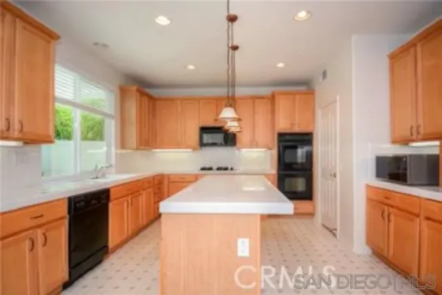 $1,095,000 | 45256 Chateau Court, Temecula, CA 92592