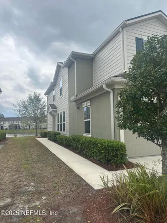 $2,095 | 549 Richmond Drive, St. Johns, FL 32259