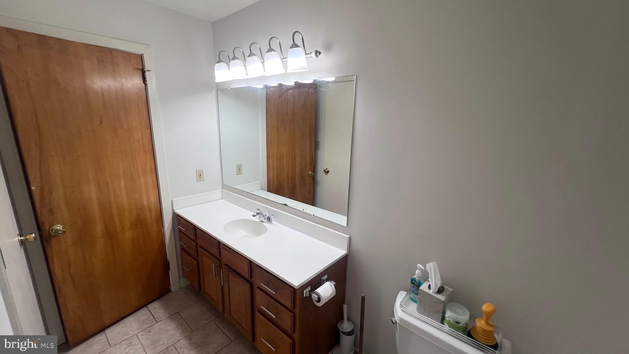 2 Warwick Road Stratford, NJ 08084 - Photo 10 of 12