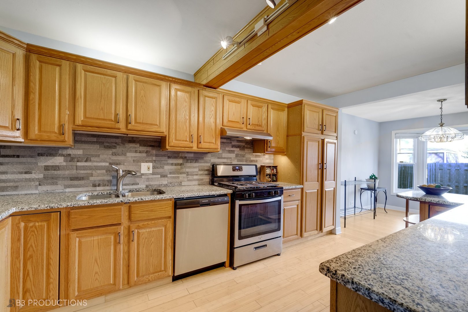 170 Tracy Way Bolingbrook, IL 60440 - Photo 2 of 15 Gallery Image 2