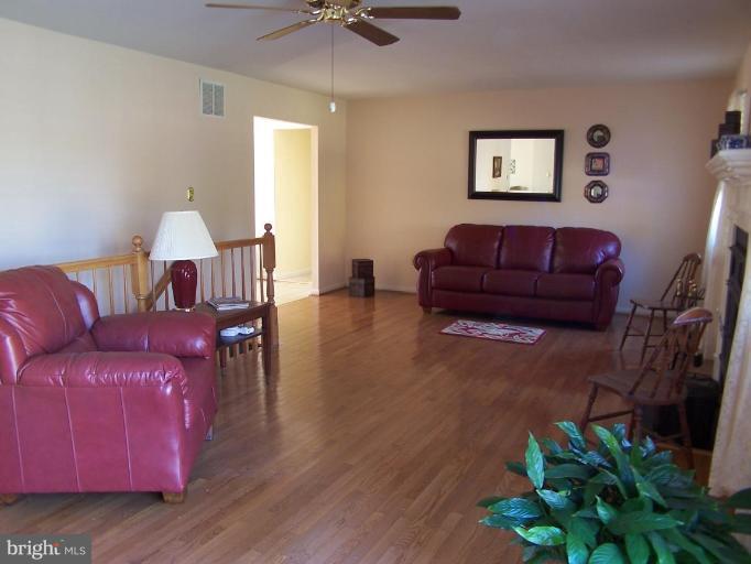 5203 Huntingtown Road Huntingtown, MD 20639 - Photo 23 of 25 Family Room #2