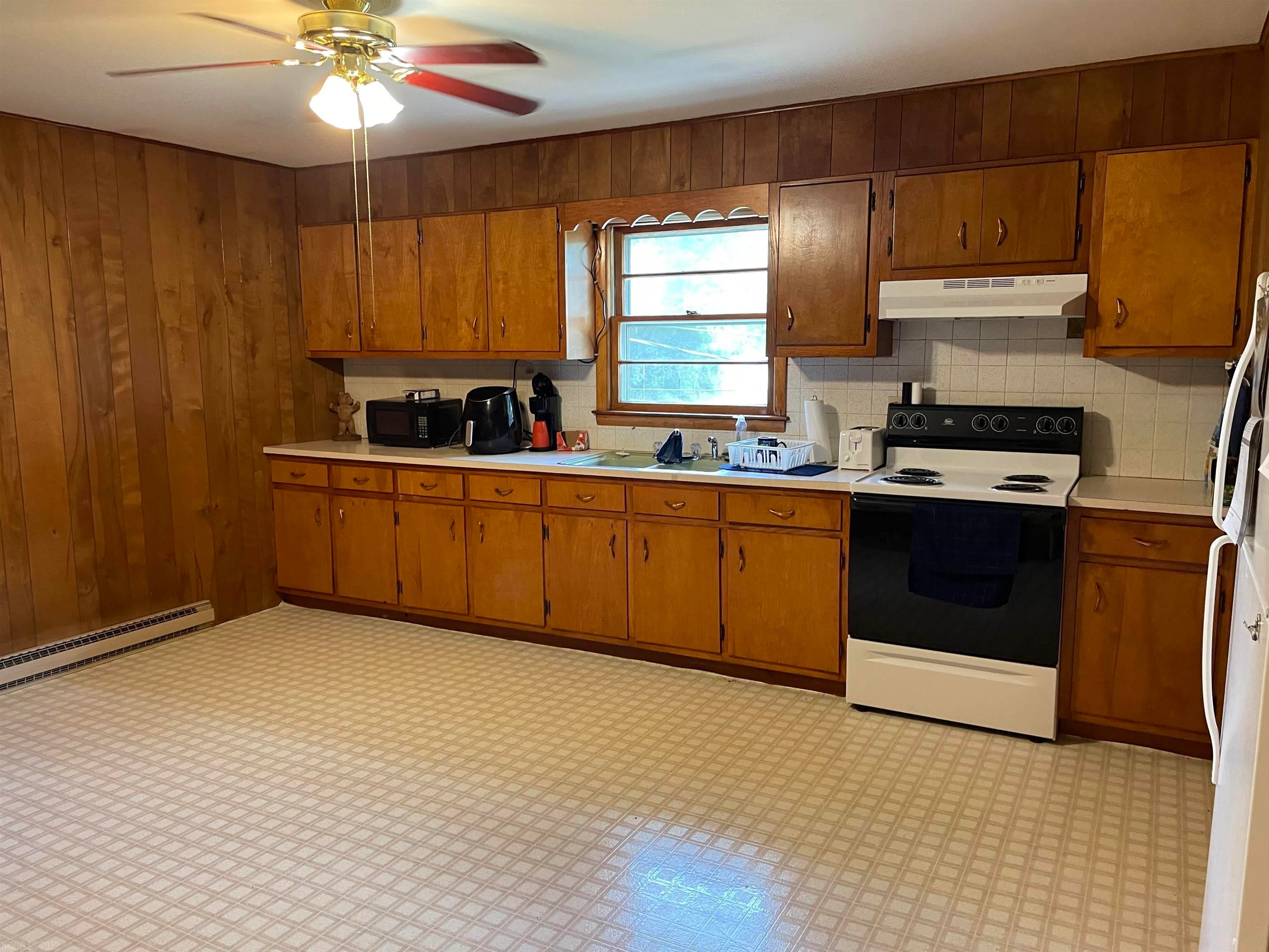 7654 Brooklyn Road Radford, VA 24141 - Photo 33 of 50 Gallery Image 33