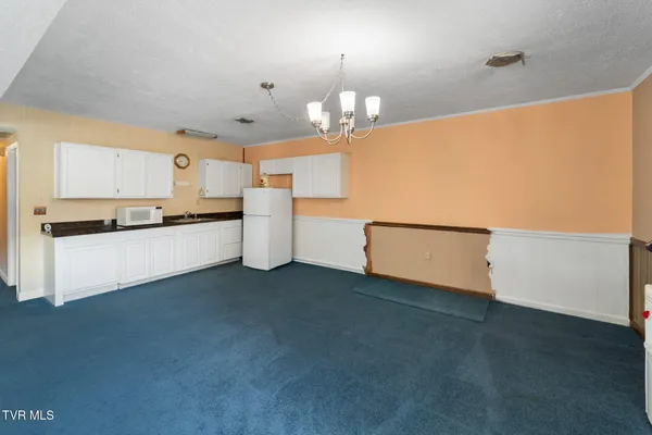 $419,000 | 823 Birdie Drive, Abingdon, VA 24211