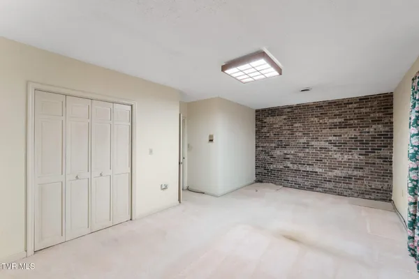 $399,000 | 823 Birdie Drive, Abingdon, VA 24211