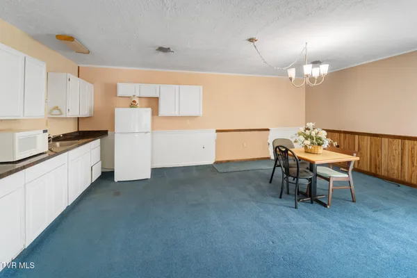 $419,000 | 823 Birdie Drive, Abingdon, VA 24211