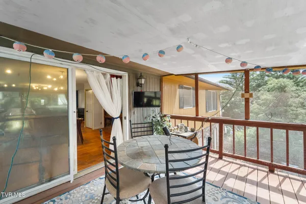 $399,000 | 823 Birdie Drive, Abingdon, VA 24211