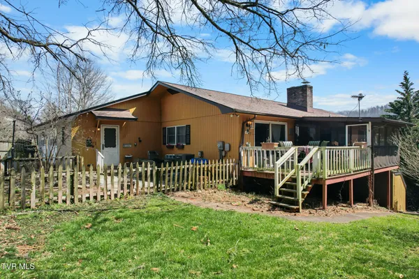 $399,000 | 823 Birdie Drive, Abingdon, VA 24211