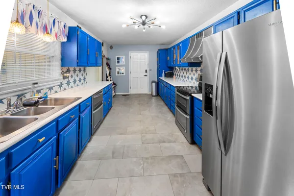 $419,000 | 823 Birdie Drive, Abingdon, VA 24211