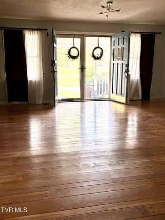 $399,000 | 823 Birdie Drive, Abingdon, VA 24211