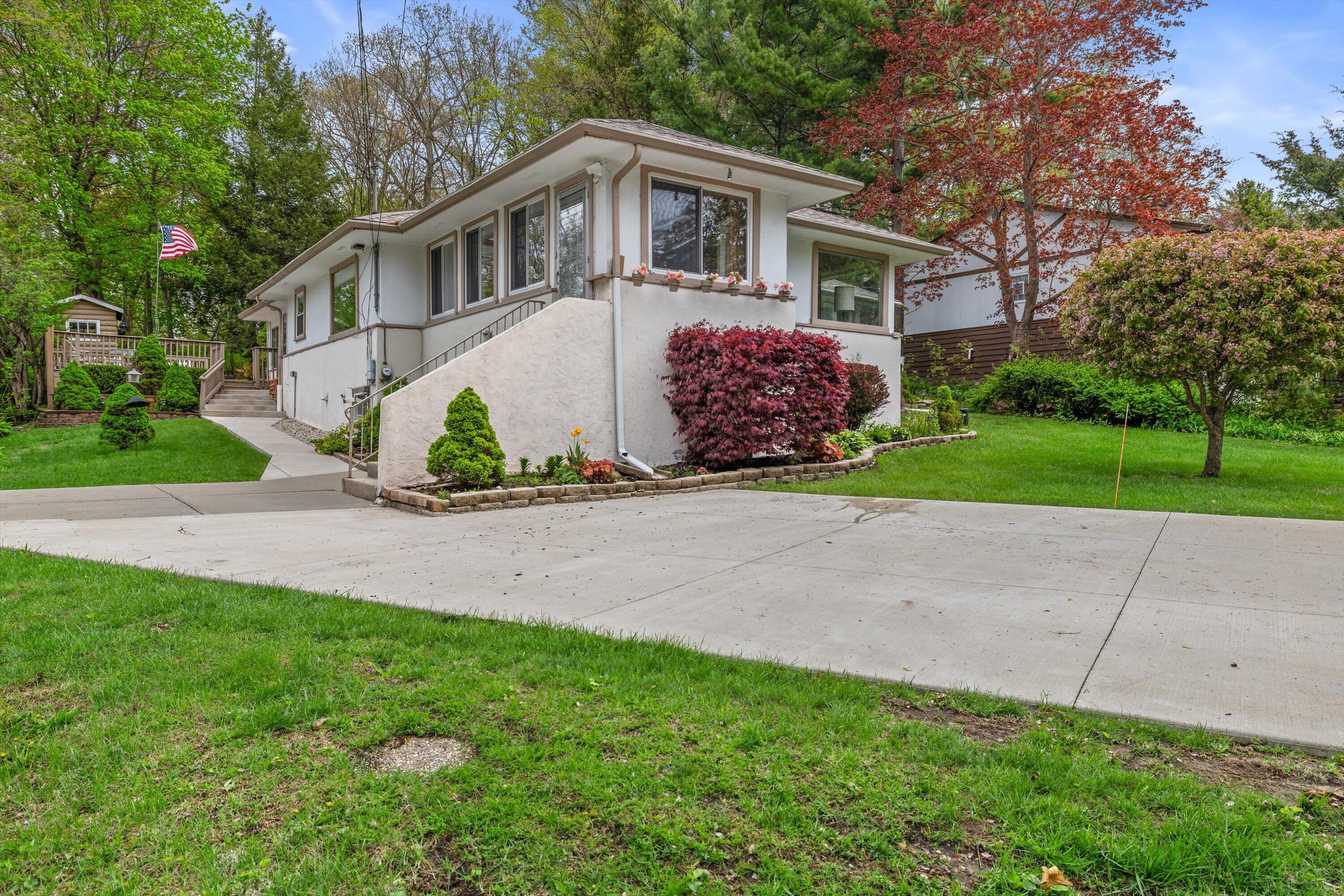 408 Valley Road Twin Lakes, WI 53181 - Photo 19 of 48 Front